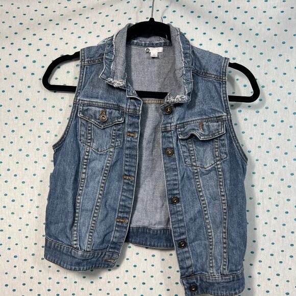 BP Women's Cropped Medium Wash Button Up Denim Vest - Picture 1 of 3